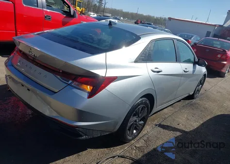 2023 Hyundai Elantra Sel from USA, damaged, VIN 5NPLM4AG6PH091535